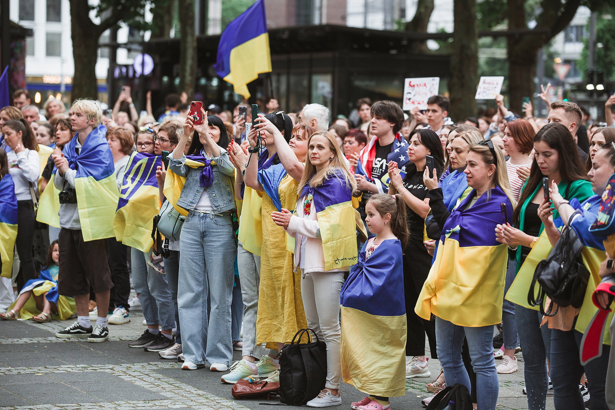 Citizenship without language and exams: What new Ukrainian law changes and its criticism